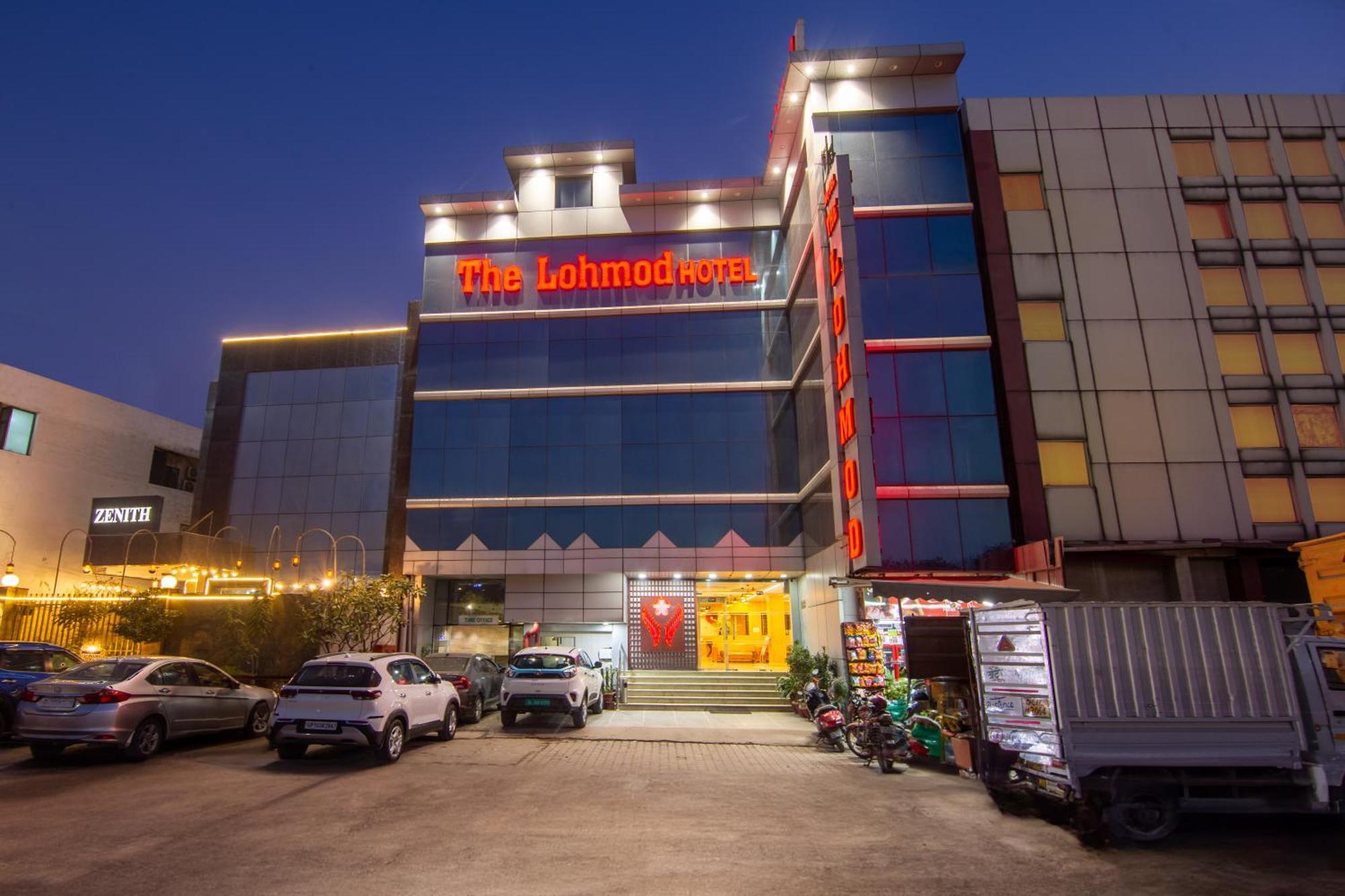 Hotel Lohmod At National Highway 8 - Free Airport Transffer Új-Delhi Kültér fotó