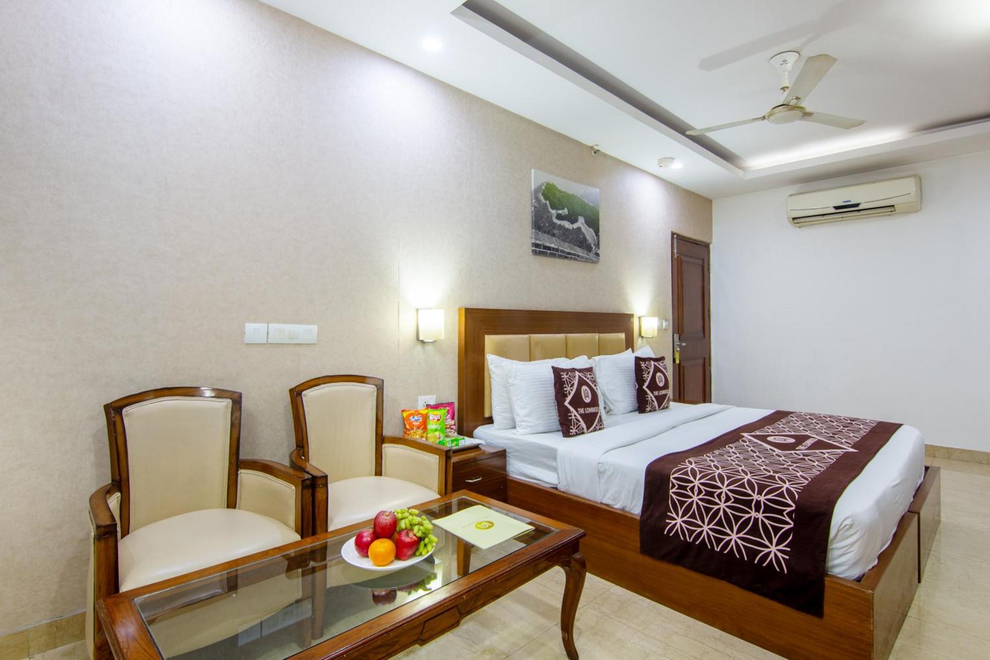 Hotel Lohmod At National Highway 8 - Free Airport Transffer Új-Delhi Kültér fotó