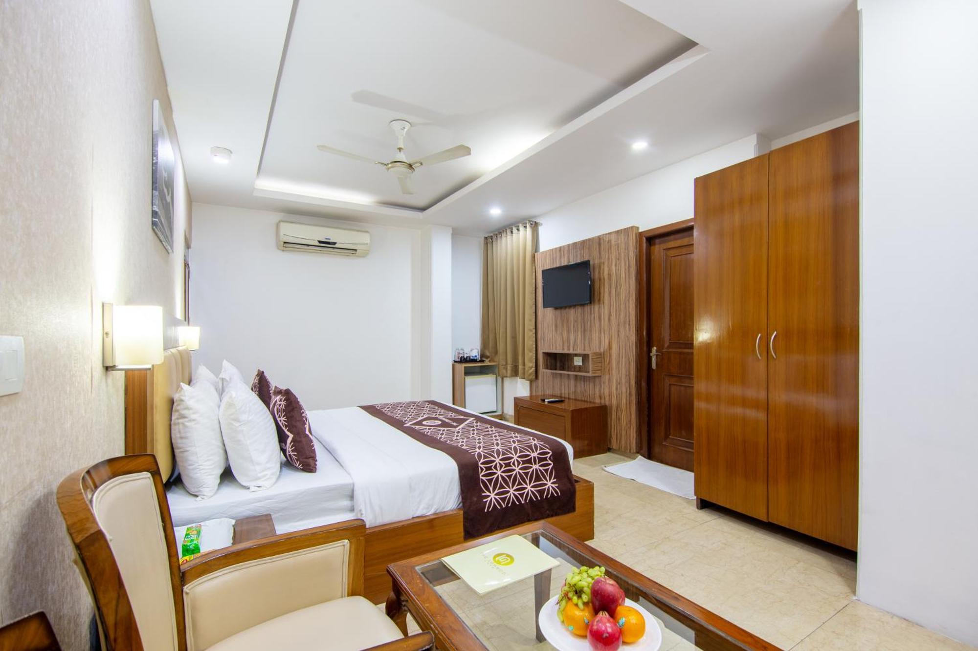 Hotel Lohmod At National Highway 8 - Free Airport Transffer Új-Delhi Kültér fotó