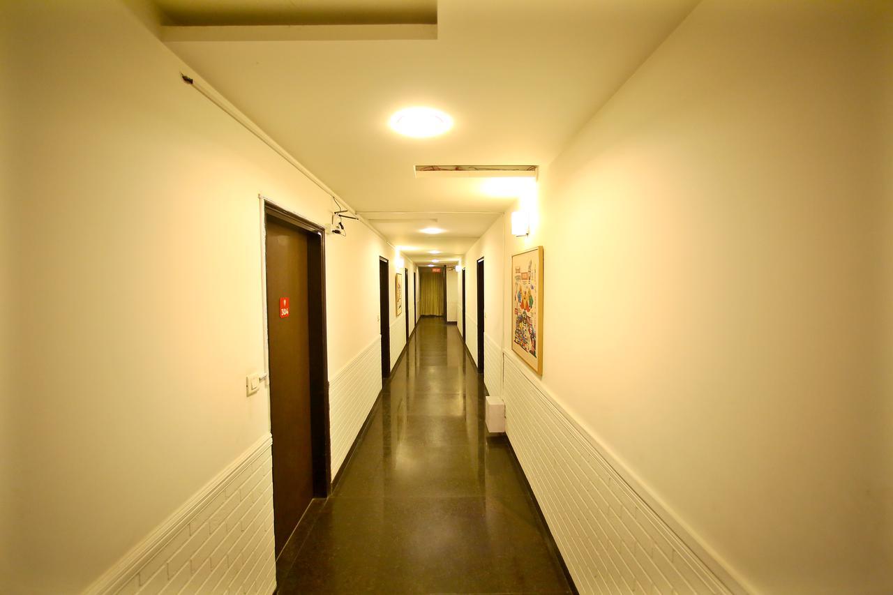 Hotel Lohmod At National Highway 8 - Free Airport Transffer Új-Delhi Kültér fotó