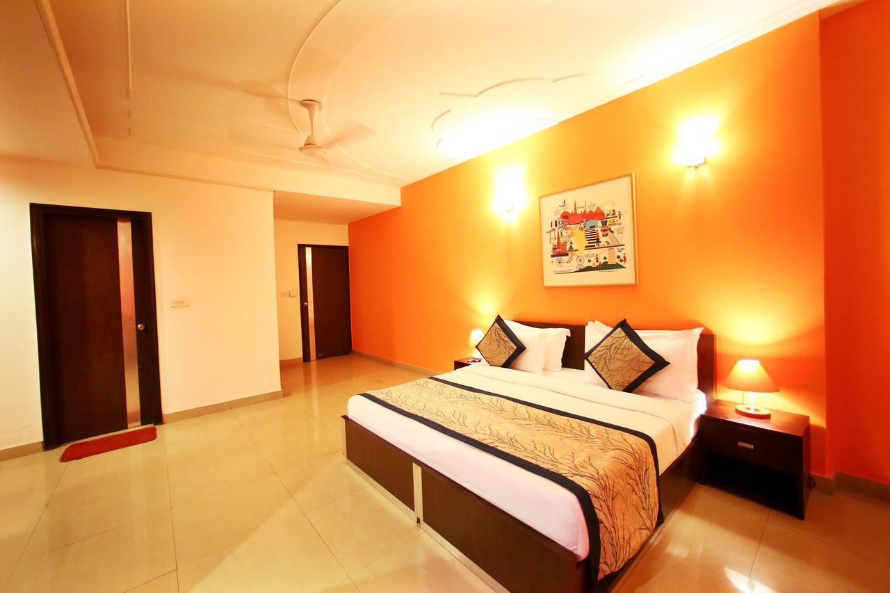 Hotel Lohmod At National Highway 8 - Free Airport Transffer Új-Delhi Kültér fotó