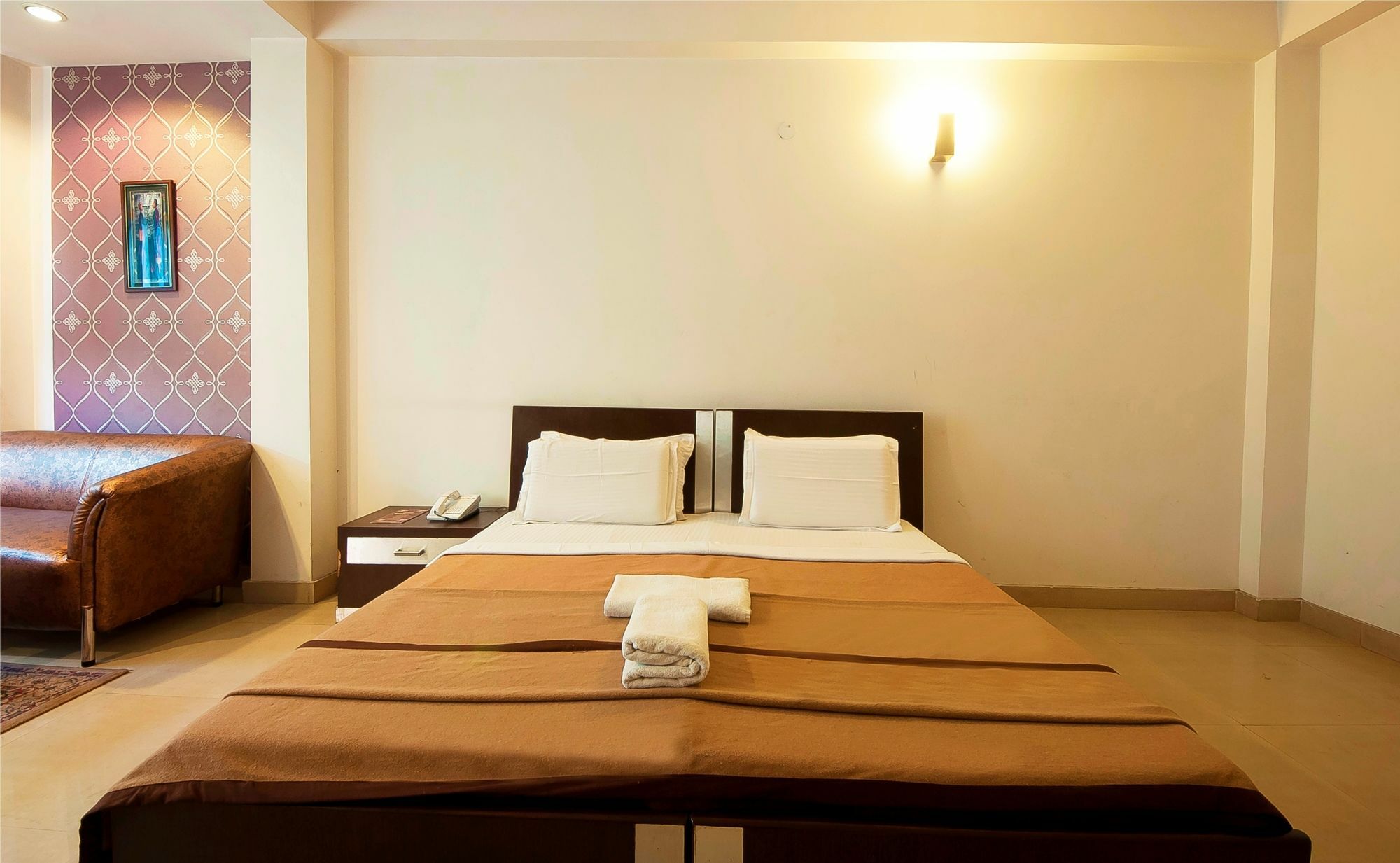 Hotel Lohmod At National Highway 8 - Free Airport Transffer Új-Delhi Kültér fotó
