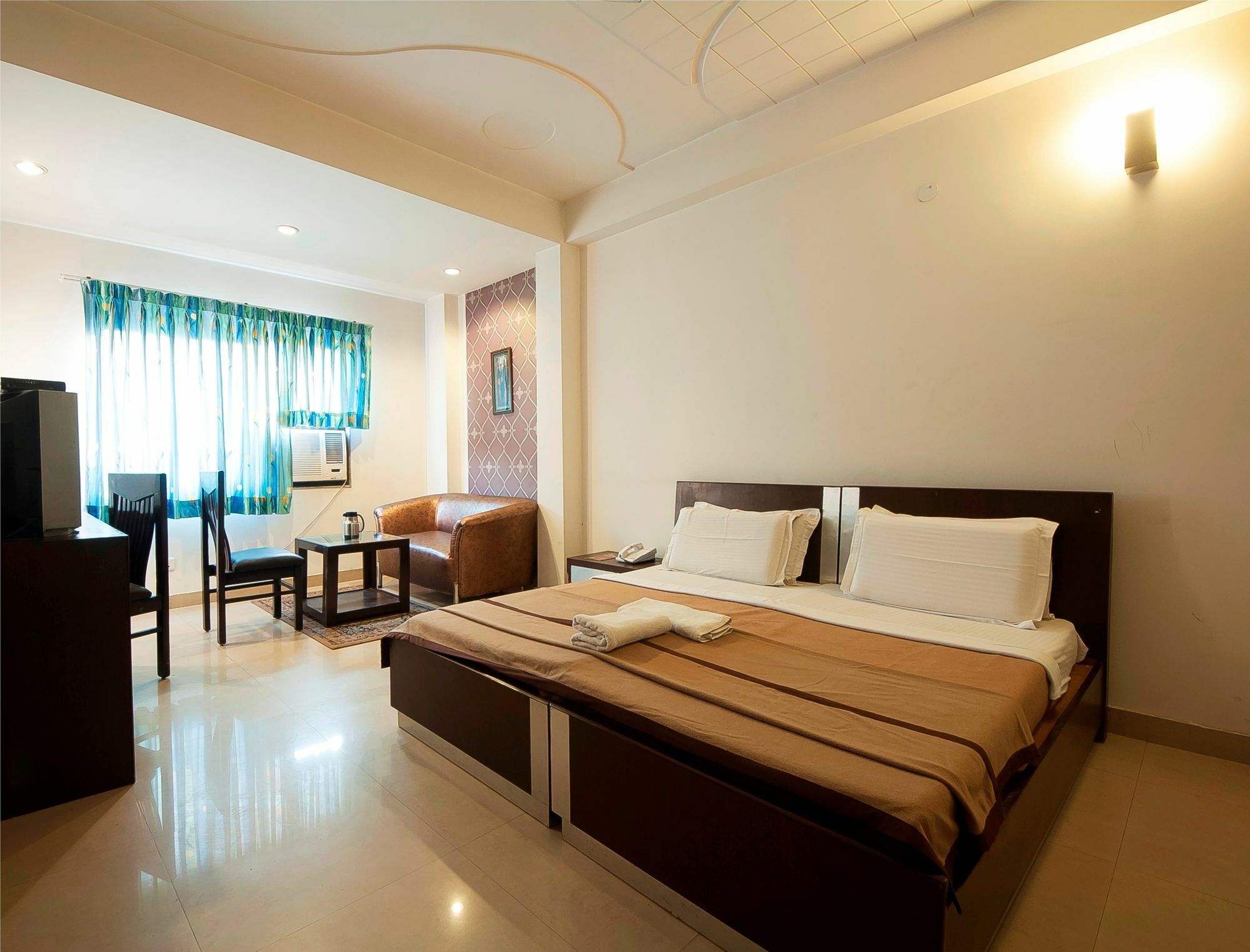 Hotel Lohmod At National Highway 8 - Free Airport Transffer Új-Delhi Kültér fotó